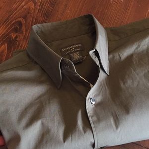 Banana Republic Stretch Classic Green Shirt